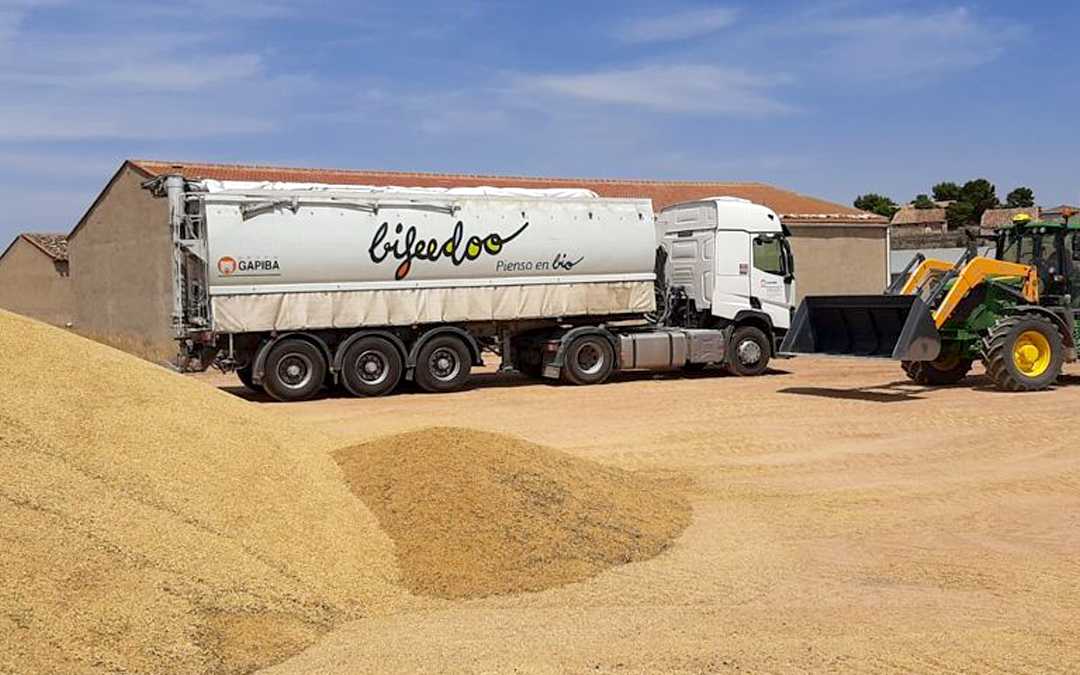 Nuestra fábrica de piensos ecológicos es nuestra apuesta de futuro